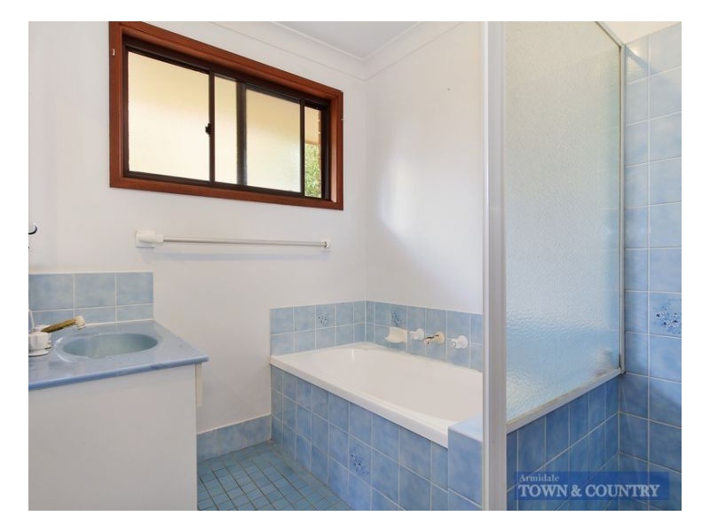 32 Dumaresq Street, Uralla NSW 2358