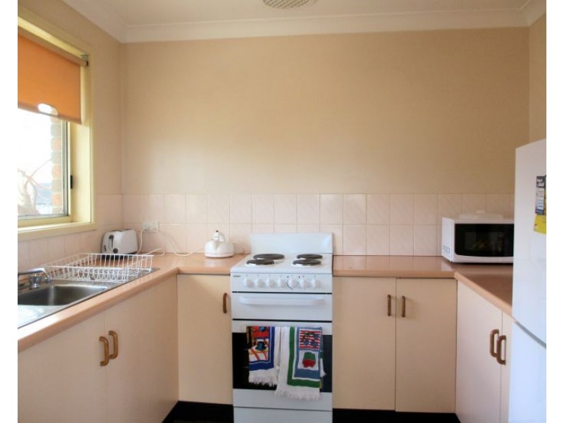 1/13 Richardson Avenue, Armidale NSW 2350