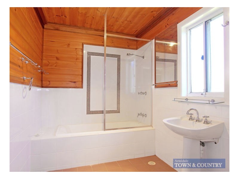 86 Kennedy Street, Armidale NSW 2350