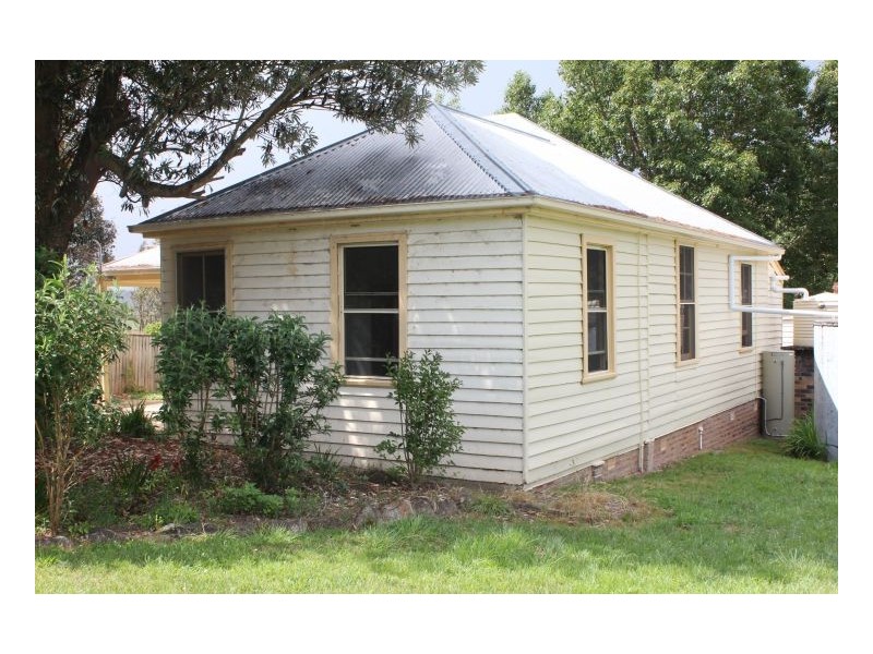 4075 Waterfall Way (chandler School House), Wollomombi NSW 2350