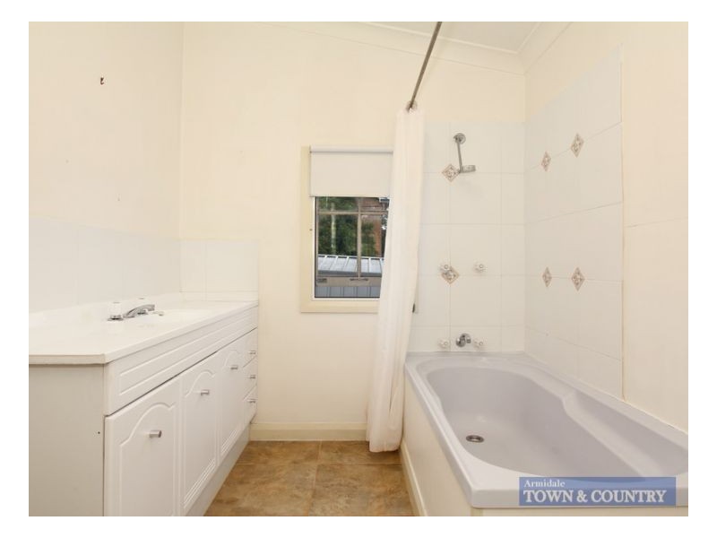 202 Donnelly Street, Armidale NSW 2350