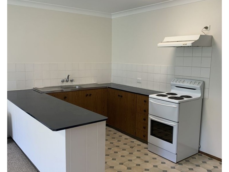 2/5 Bellevue Road, Armidale NSW 2350