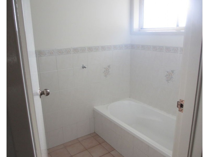 1/23 Centennial Close, Armidale NSW 2350