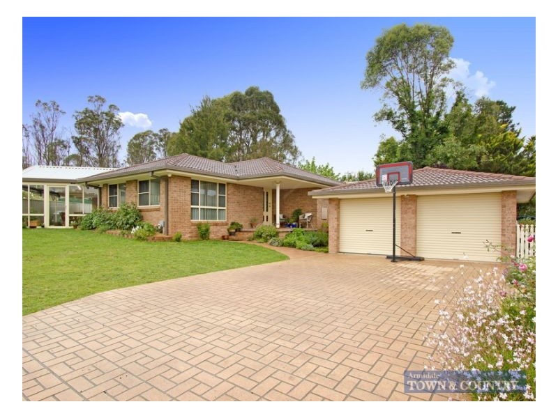 4 Clara Crescent, Armidale NSW 2350