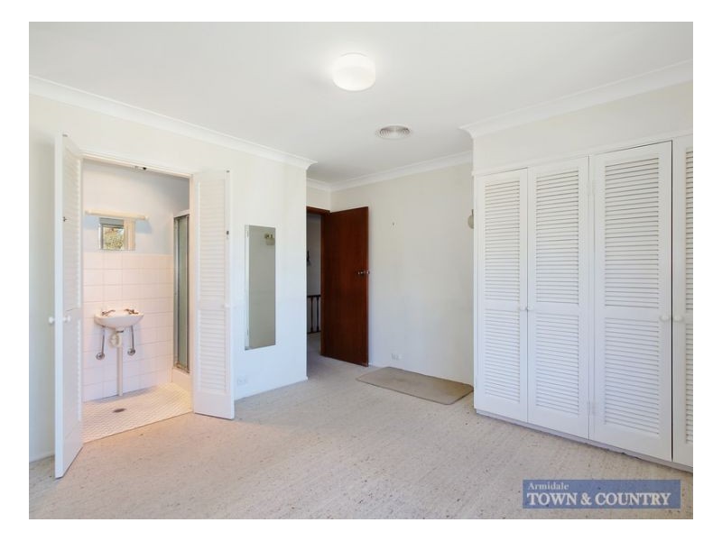 3 Yallambee Avenue, Armidale NSW 2350