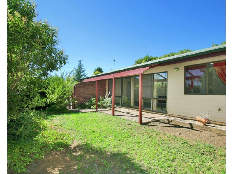 2/23 The Avenue, Armidale NSW 2350