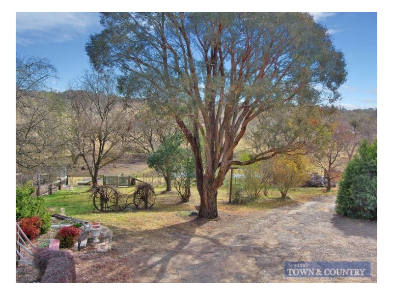 30 Dangarsleigh Road, Armidale NSW 2350