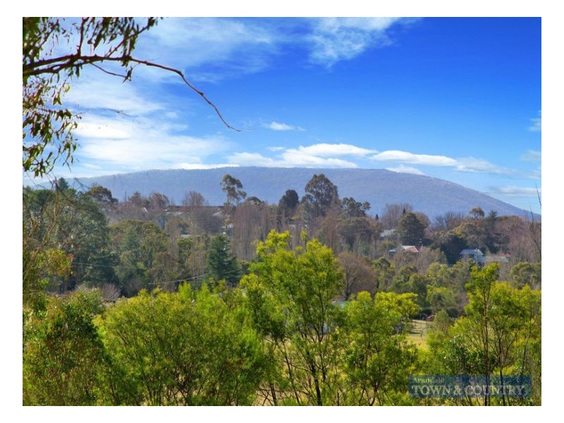30 Dangarsleigh Road, Armidale NSW 2350