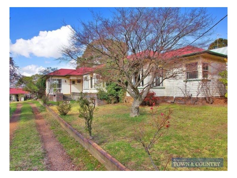 173 Marsh Street, Armidale NSW 2350