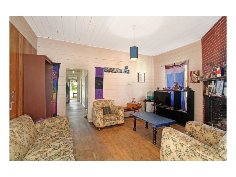 132 Douglas Street, Armidale NSW 2350