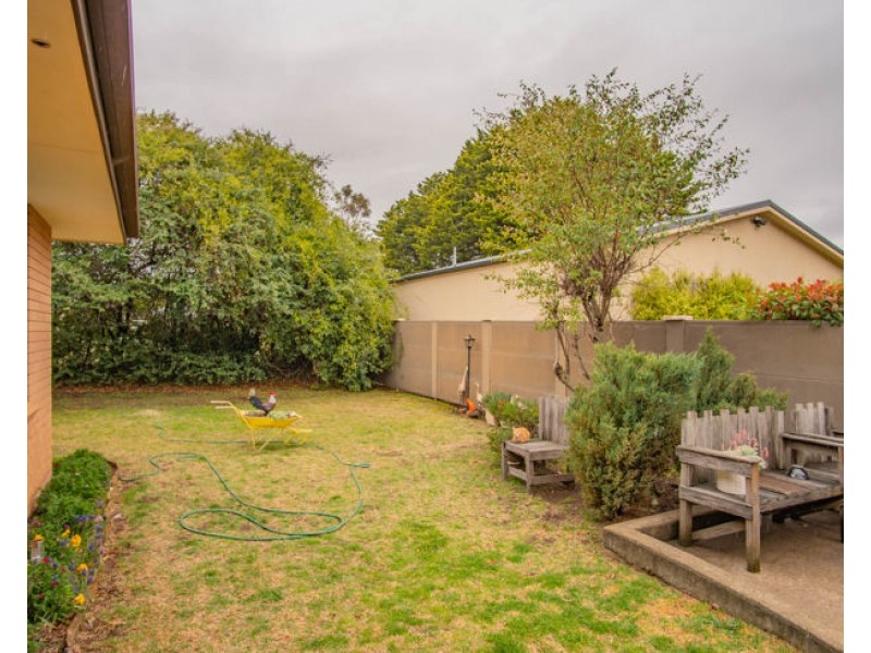 2/7 Duval Street, Armidale NSW 2350