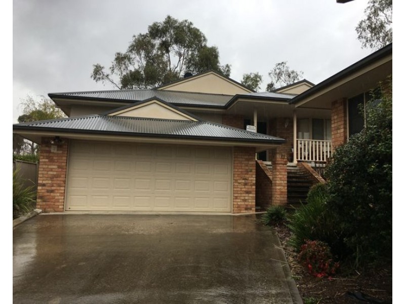 2/32 Golden Grove, Armidale NSW 2350