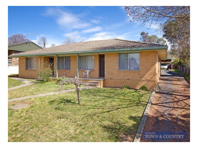 1-2/7 Kathleen Crescent, Armidale NSW 2350