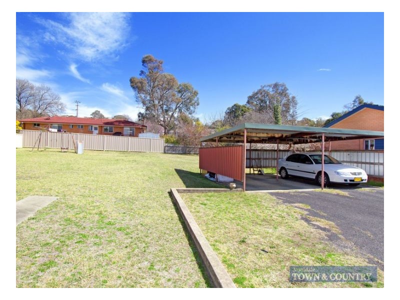 1-2/7 Kathleen Crescent, Armidale NSW 2350