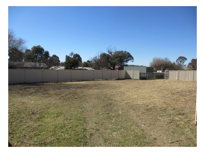 24 Rusden Court, Armidale NSW 2350