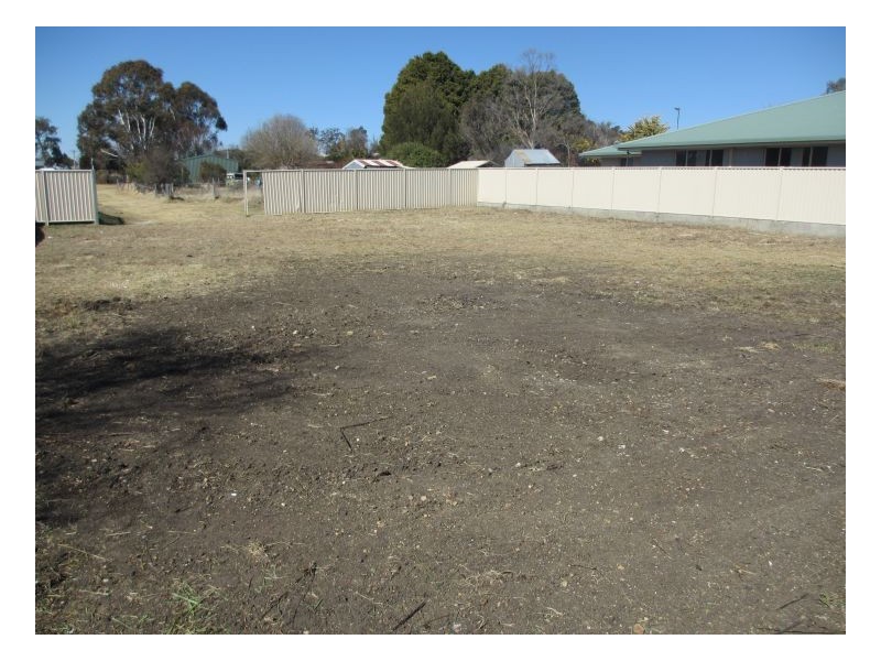 24 Rusden Court, Armidale NSW 2350