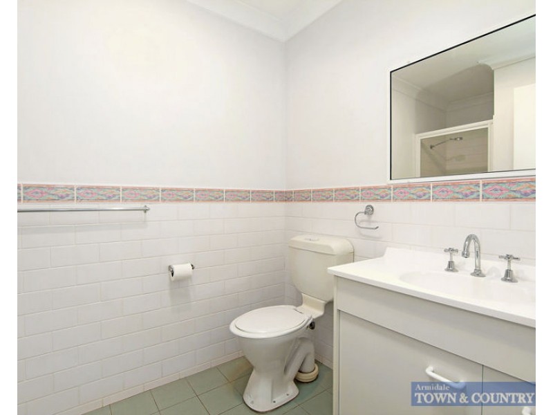 13a Grills Place, Armidale NSW 2350