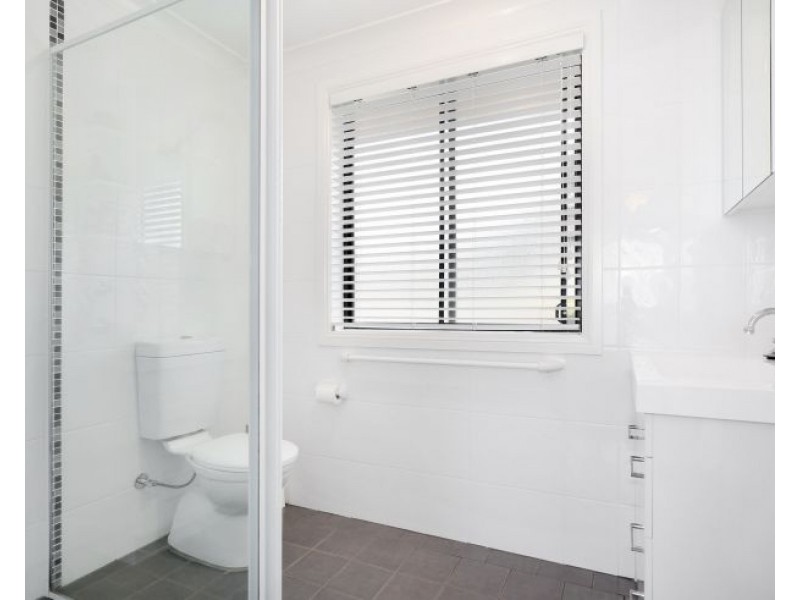 24 McCarthy Crescent, Armidale NSW 2350