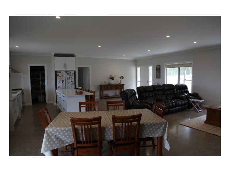 2000 Kingstown Road, Uralla NSW 2358
