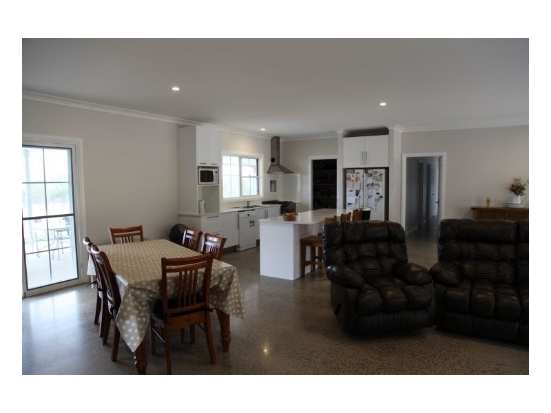 2000 Kingstown Road, Uralla NSW 2358