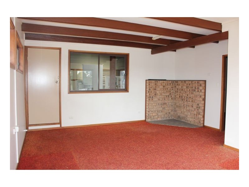 14 Webb Place, Armidale NSW 2350