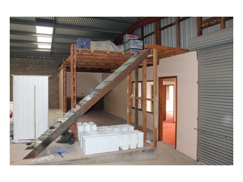 14 Webb Place, Armidale NSW 2350