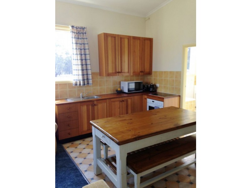 220 Tiverton Road, Armidale NSW 2350