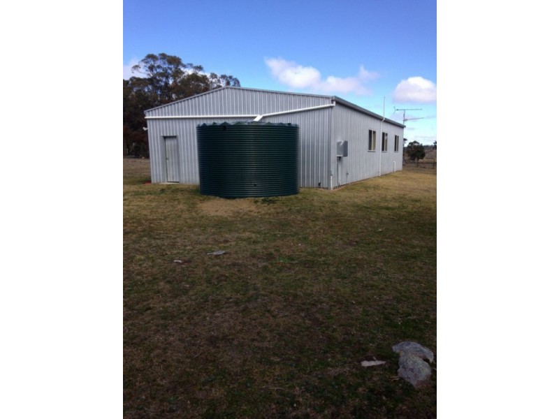 220 Tiverton Road, Armidale NSW 2350