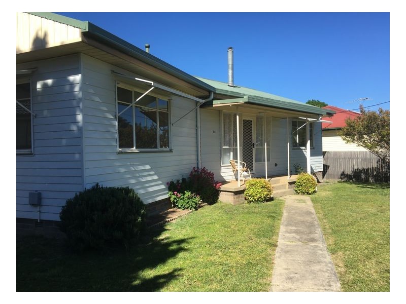 60 Mossman Street, Armidale NSW 2350