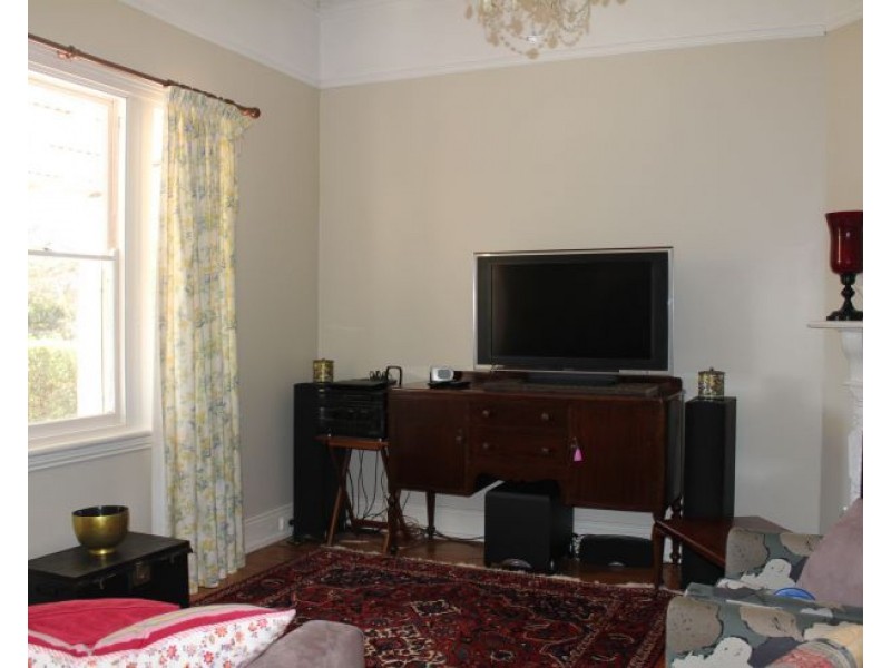 66 Rusden Street, Armidale NSW 2350