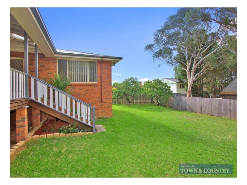 11 Reginald Avenue, Armidale NSW 2350