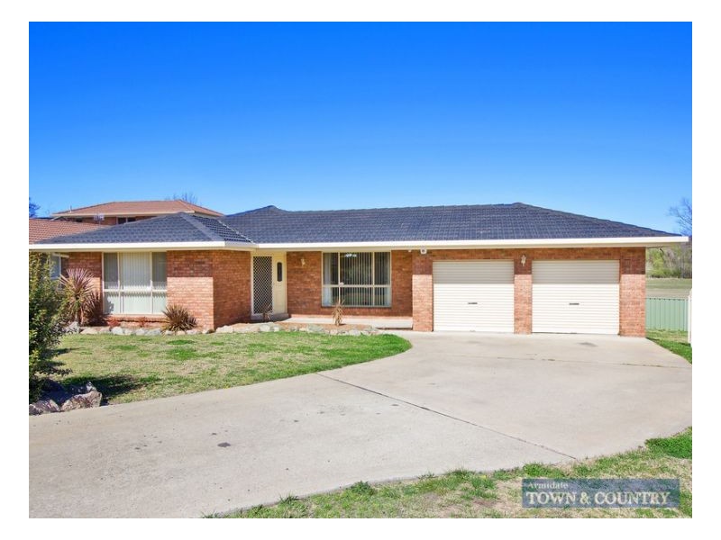 8 Chandler Close, Armidale NSW 2350