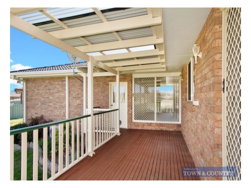 8 Chandler Close, Armidale NSW 2350