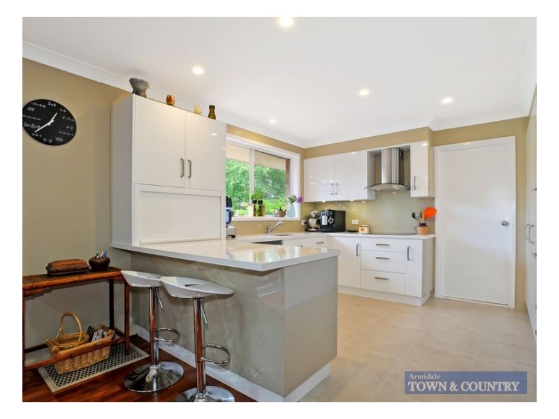 20 Yallambee Avenue, Armidale NSW 2350