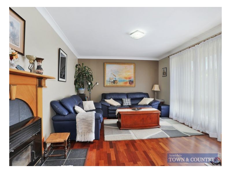 20 Yallambee Avenue, Armidale NSW 2350