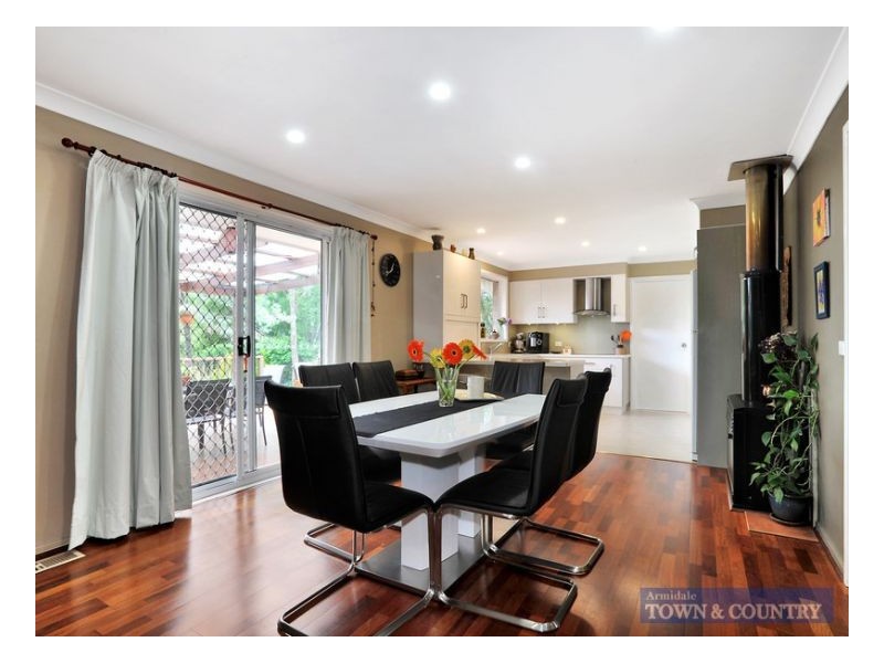 20 Yallambee Avenue, Armidale NSW 2350