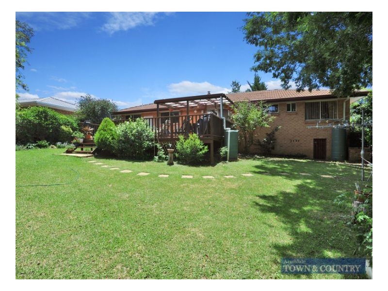 20 Yallambee Avenue, Armidale NSW 2350