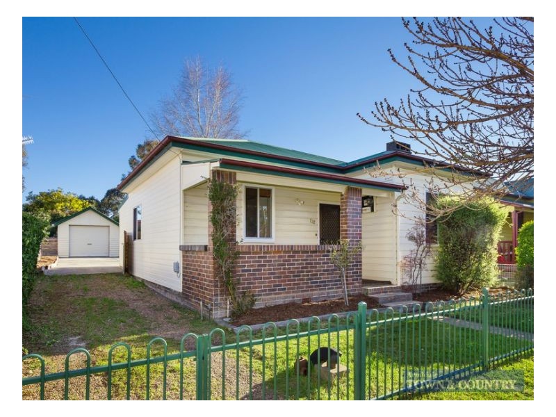232 Dumaresq Street, Armidale NSW 2350