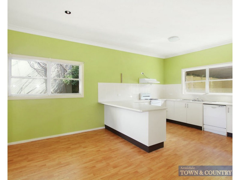 163 Kirkwood Street, Armidale NSW 2350