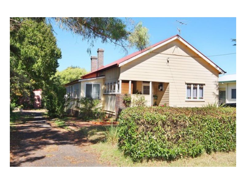 55 Ohio Street, Armidale NSW 2350