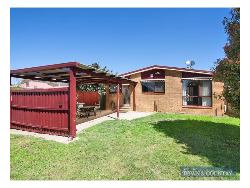 13 Brewery Lane, Armidale NSW 2350
