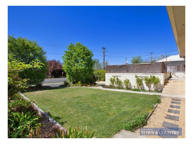 8 Rockvale Road, Armidale NSW 2350