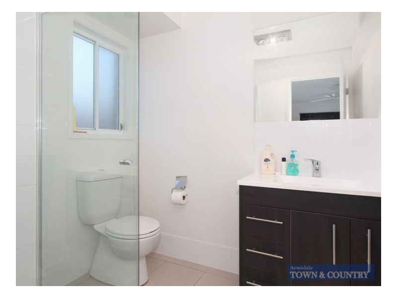 2/8 Power Place, Armidale NSW 2350