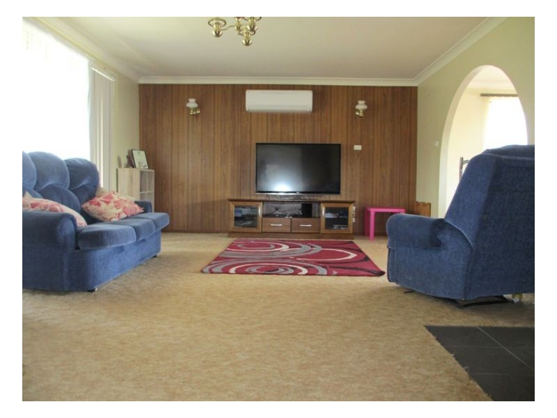 8 Watson Avenue, Armidale NSW 2350