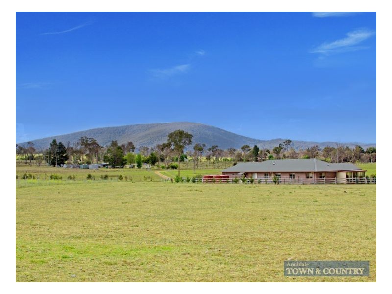 41 McCannas Road, Armidale NSW 2350
