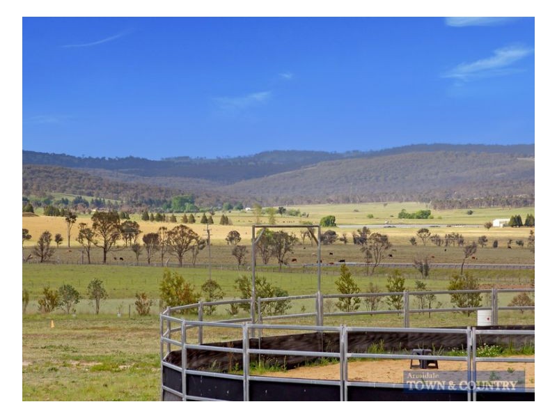 41 McCannas Road, Armidale NSW 2350