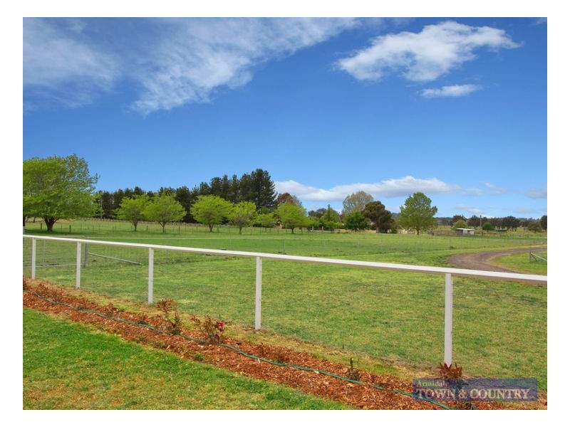 21 Marble Hill Road, Armidale NSW 2350