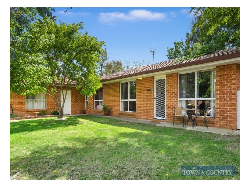 9 Howard Place, Armidale NSW 2350