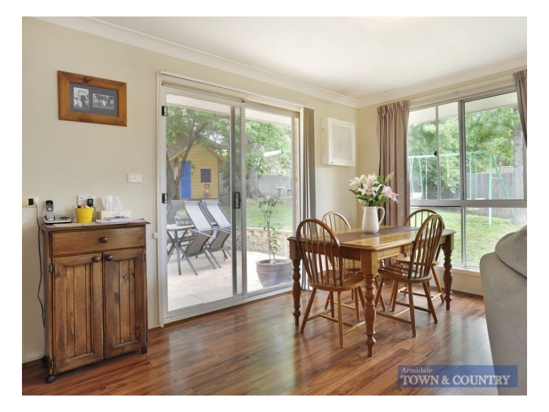 9 Howard Place, Armidale NSW 2350