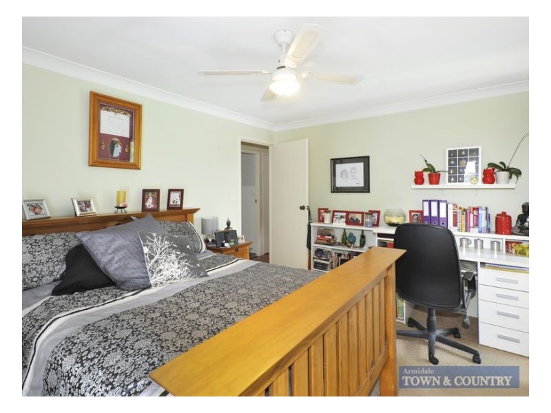 9 Howard Place, Armidale NSW 2350
